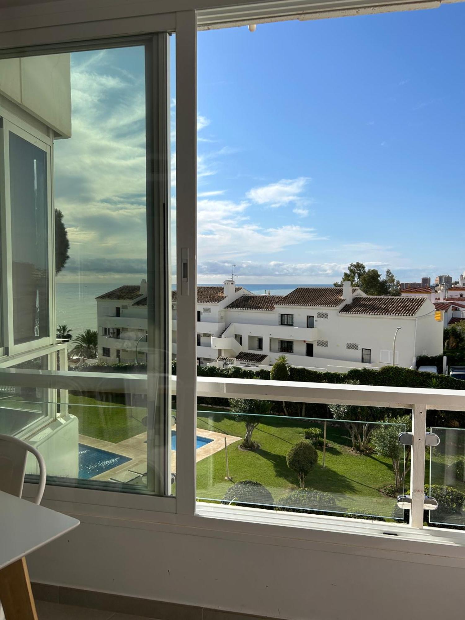 Cisnes Benalmadena Beach Exterior photo